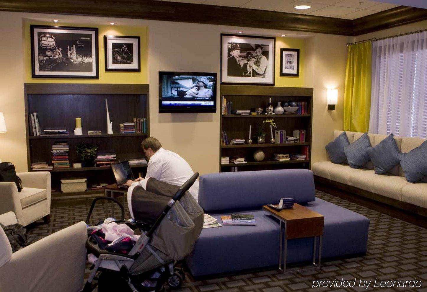 Hampton Inn & Suites Las Vegas-Red Rock/Summerlin Room photo