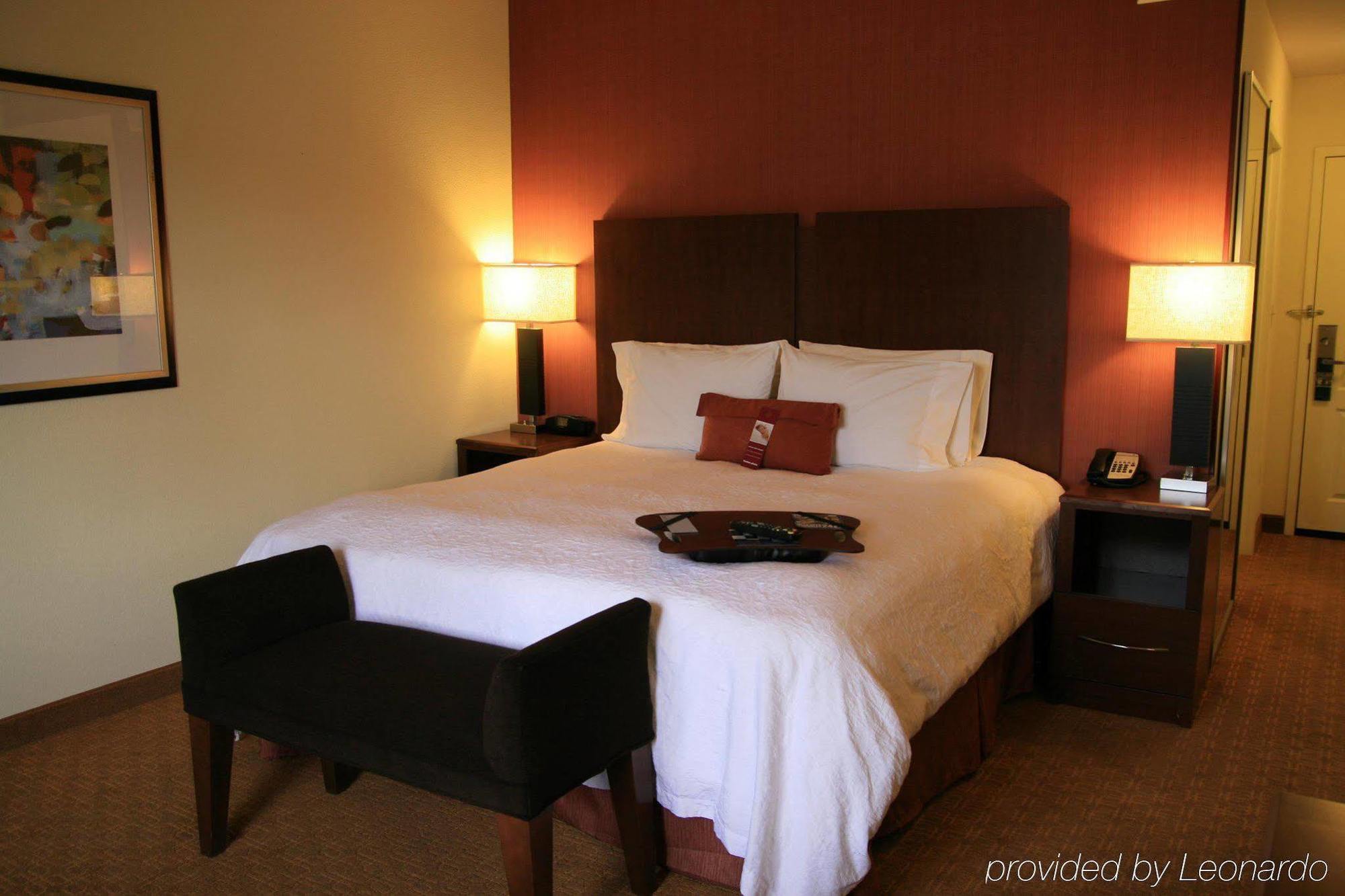 Hampton Inn & Suites Las Vegas-Red Rock/Summerlin Room photo
