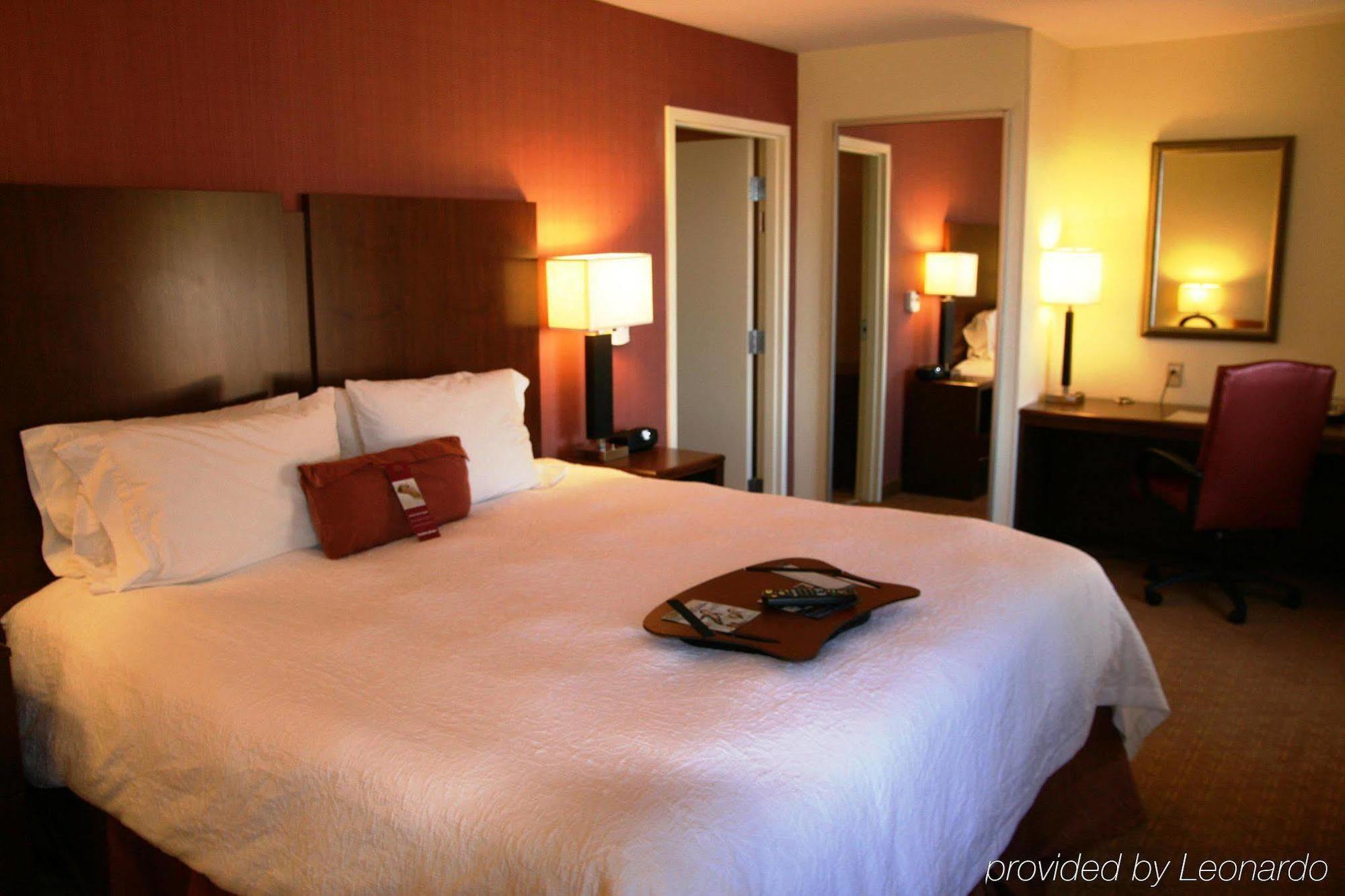 Hampton Inn & Suites Las Vegas-Red Rock/Summerlin Room photo