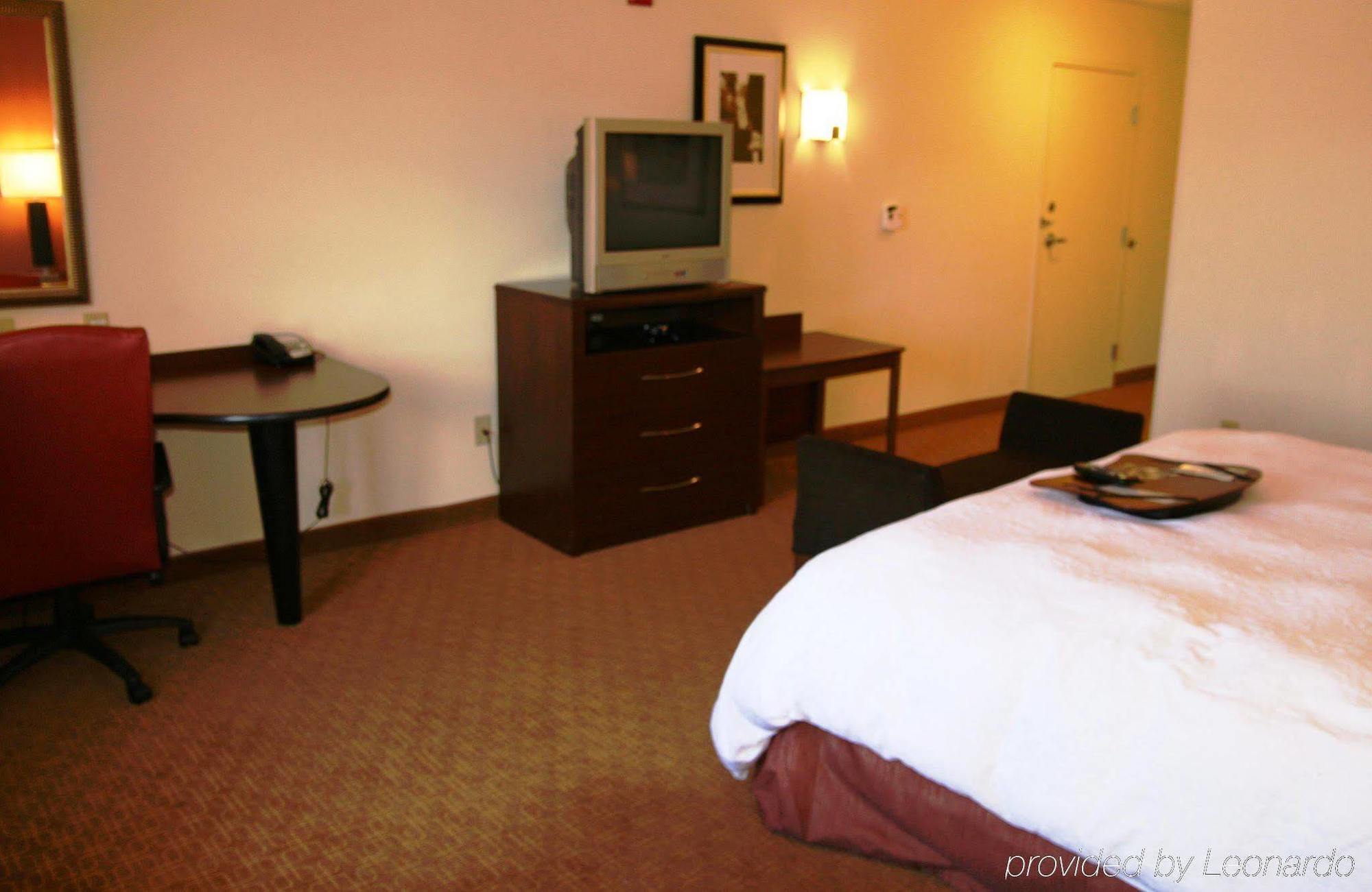 Hampton Inn & Suites Las Vegas-Red Rock/Summerlin Room photo