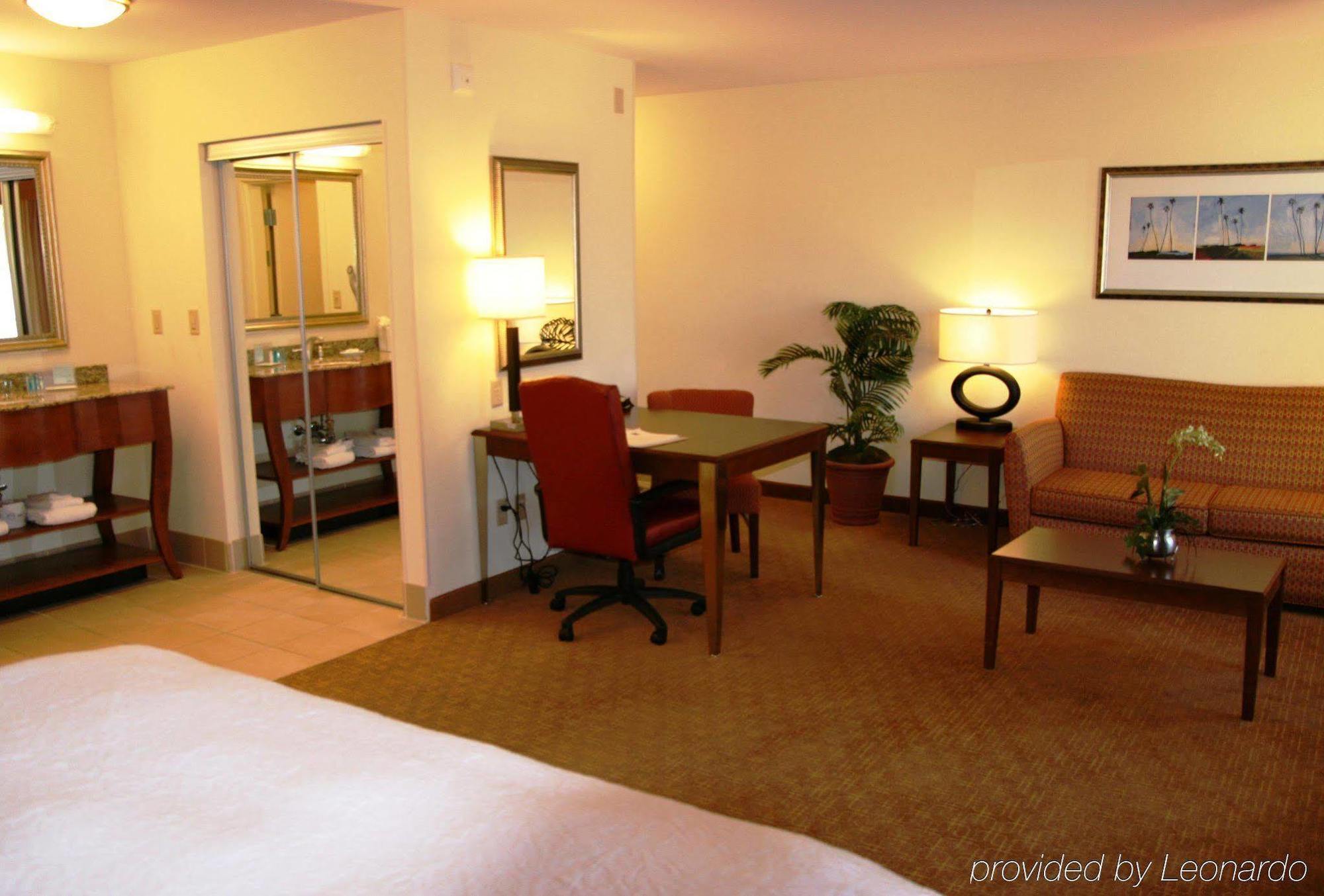 Hampton Inn & Suites Las Vegas-Red Rock/Summerlin Room photo